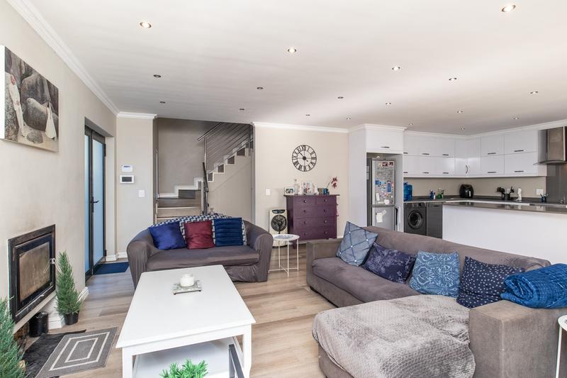 To Let 3 Bedroom Property for Rent in Constantia Western Cape